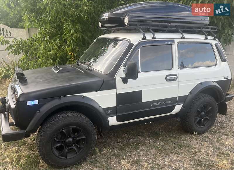 Позашляховик / Кросовер ВАЗ / Lada 21213 Niva 1995 в Херсоні