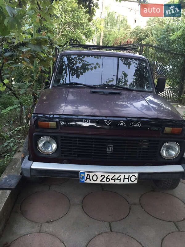Внедорожник / Кроссовер ВАЗ 21213 Niva 2005 в 
