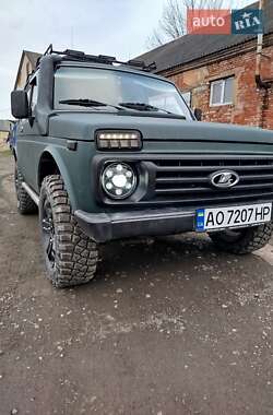 Позашляховик / Кросовер ВАЗ / Lada 21213 Niva 2002 в Хусті