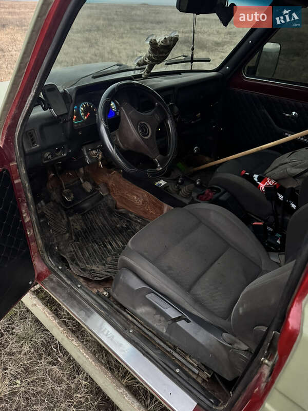 Внедорожник / Кроссовер ВАЗ / Lada 21213 Niva 2003 в Березовке