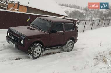 Позашляховик / Кросовер ВАЗ / Lada 21213 Niva 2002 в Чернівцях