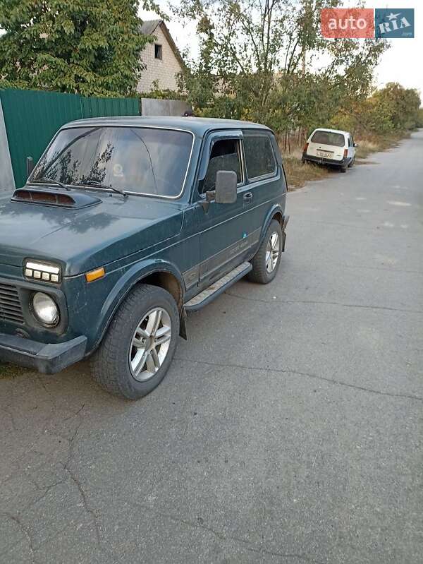 Позашляховик / Кросовер ВАЗ / Lada 21213 Niva 2003 в Онуфріївці