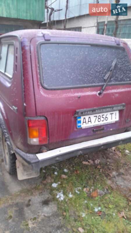 Внедорожник / Кроссовер ВАЗ / Lada 21213 Niva 2003 в Тячеве