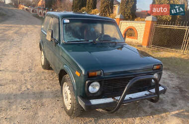 Позашляховик / Кросовер ВАЗ / Lada 21213 Niva 2001 в Сарнах