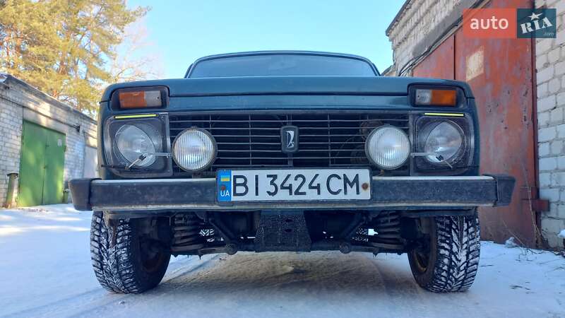 Внедорожник / Кроссовер ВАЗ 21213 Niva 2003 в 