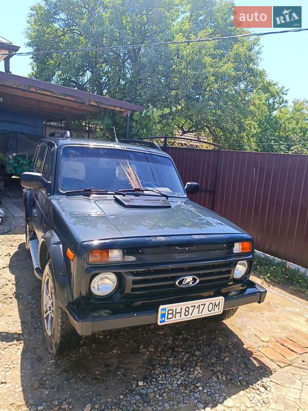 Внедорожник / Кроссовер ВАЗ / Lada 21213 Niva 2001 в Одессе