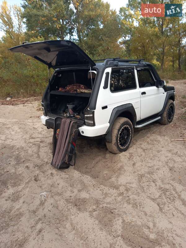 Внедорожник / Кроссовер ВАЗ / Lada 21213 Niva 1995 в Козельщине