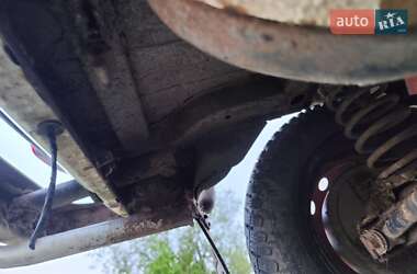 Внедорожник / Кроссовер ВАЗ 21213 Niva 1992 в 