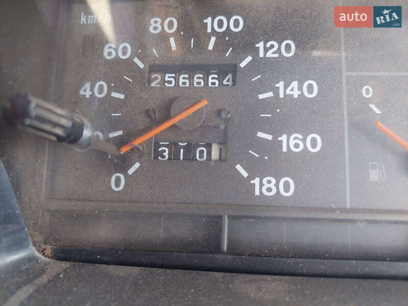 Внедорожник / Кроссовер ВАЗ / Lada 21213 Niva 2004 в Александровке фото 7 Внедорожник / Кроссовер ВАЗ / Lada 21213 Niva 2004 в Александровке