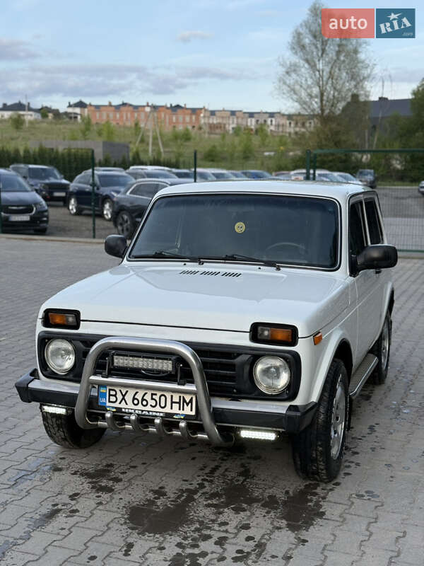 Внедорожник / Кроссовер ВАЗ / Lada 21213 Niva 2002 в Хмельницком