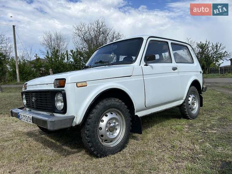 Внедорожник / Кроссовер ВАЗ 21213 Niva 2000 в 
