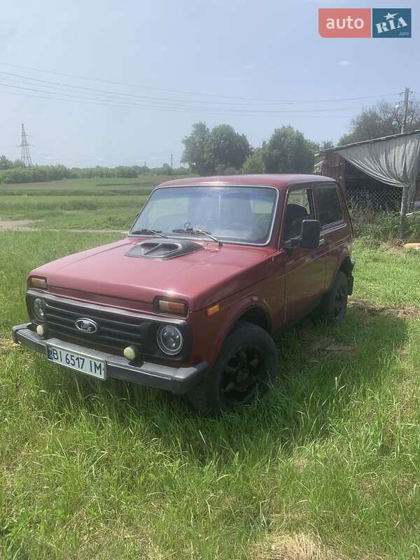 Позашляховик / Кросовер ВАЗ / Lada 21213 Niva 2001 в Миргороді