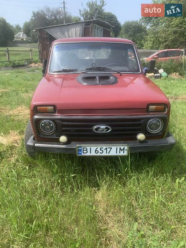 Позашляховик / Кросовер ВАЗ / Lada 21213 Niva 2001 в Миргороді