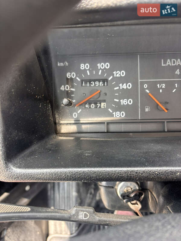 Внедорожник / Кроссовер ВАЗ / Lada 21213 Niva 2002 в Николаеве