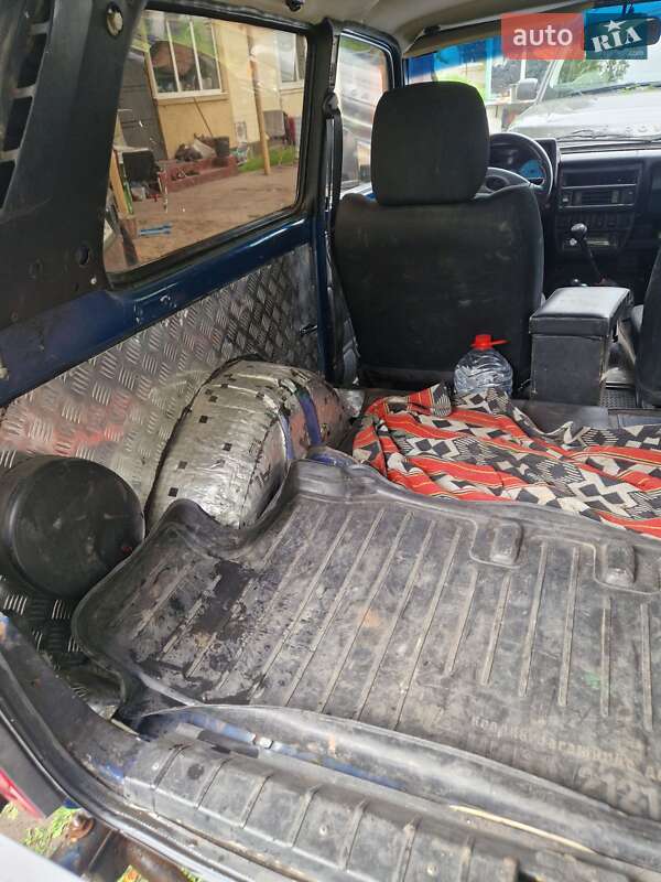 Внедорожник / Кроссовер ВАЗ / Lada 21213 Niva 2005 в Черкассах