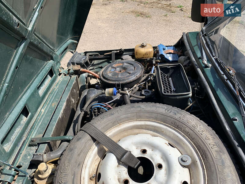 Позашляховик / Кросовер ВАЗ / Lada 21213 Niva 2001 в Бобринці