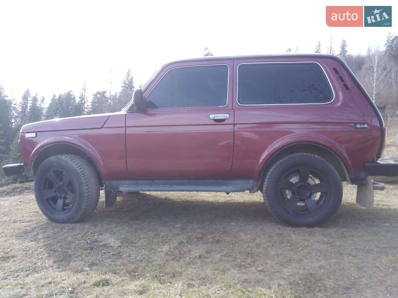 Позашляховик / Кросовер ВАЗ / Lada 21213 Niva 2002 в Косові