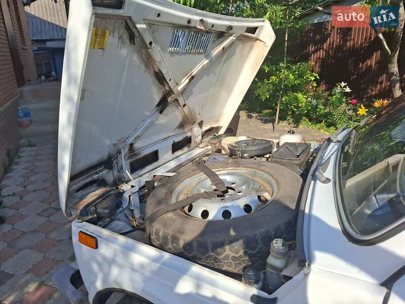 Внедорожник / Кроссовер ВАЗ / Lada 21213 Niva 2003 в Сумах