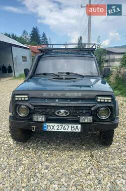 Внедорожник / Кроссовер ВАЗ 21213 Niva 2005 в 