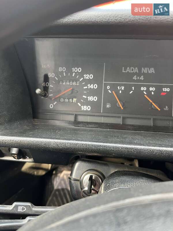 Внедорожник / Кроссовер ВАЗ / Lada 21213 Niva 1998 в Тульчине