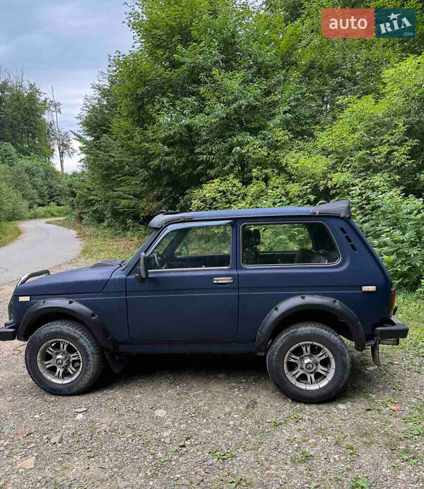 Внедорожник / Кроссовер ВАЗ / Lada 21213 Niva 2005 в Черновцах