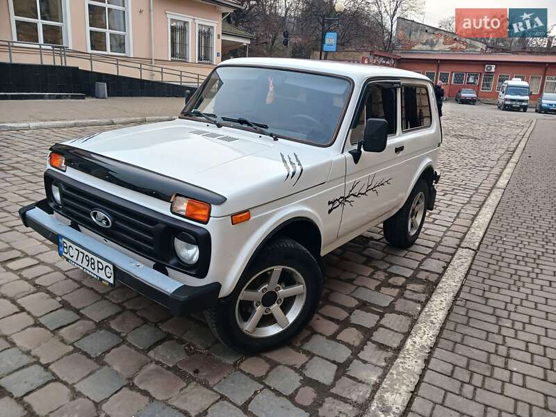 Внедорожник / Кроссовер ВАЗ / Lada 21213 Niva 1998 в Львове