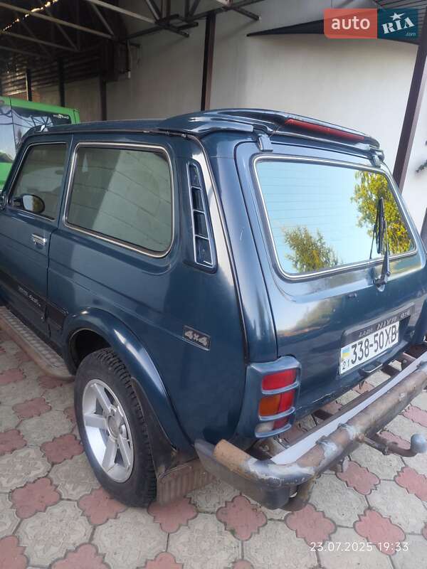 Внедорожник / Кроссовер ВАЗ / Lada 21213 Niva 2003 в Бабаях