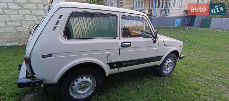 Внедорожник / Кроссовер ВАЗ / Lada 21213 Niva 1995 в Томашполе фото 10 Внедорожник / Кроссовер ВАЗ / Lada 21213 Niva 1995 в Томашполе