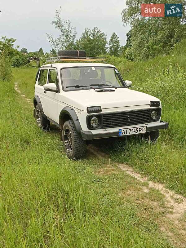 Внедорожник / Кроссовер ВАЗ / Lada 21213 Niva 1997 в Броварах