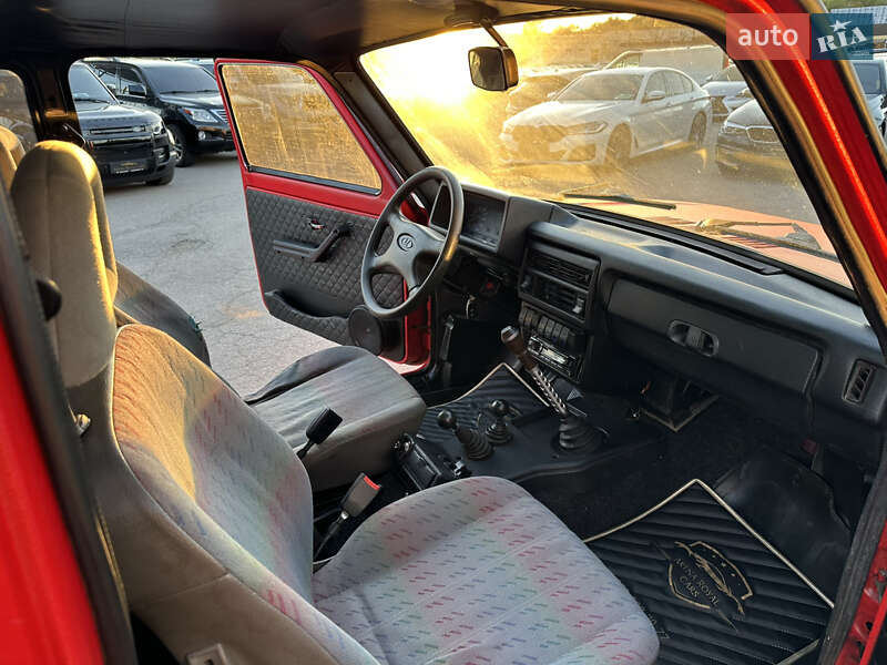 Внедорожник / Кроссовер ВАЗ / Lada 21213 Niva 2005 в Харькове фото 17 Внедорожник / Кроссовер ВАЗ / Lada 21213 Niva 2005 в Харькове