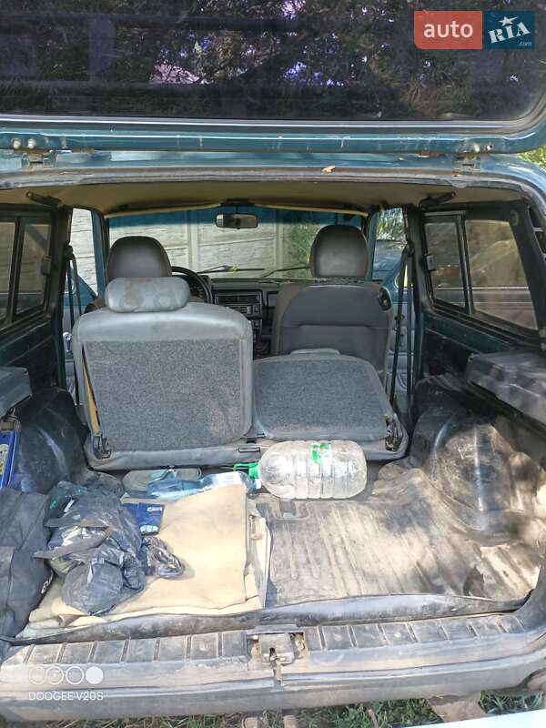 Позашляховик / Кросовер ВАЗ / Lada 21213 Niva 2004 в Царичанці