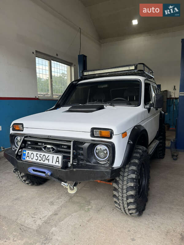 Позашляховик / Кросовер ВАЗ / Lada 21213 Niva 2005 в Ужгороді