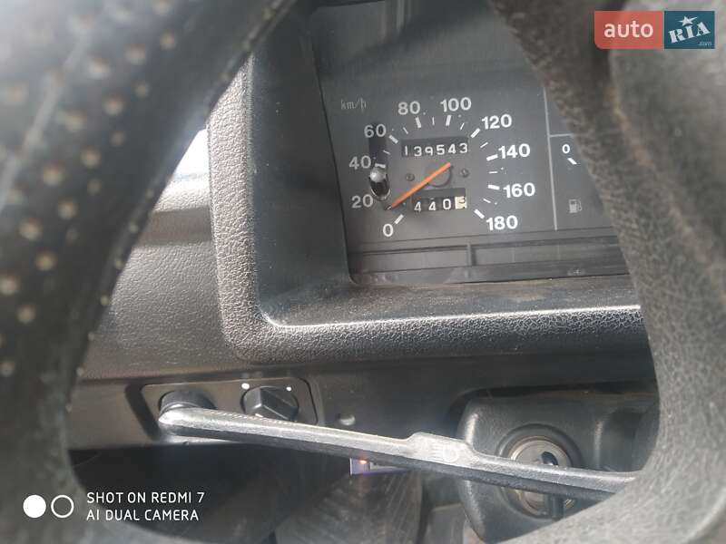 Внедорожник / Кроссовер ВАЗ / Lada 21213 Niva 2002 в Киеве