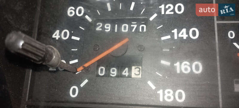 Внедорожник / Кроссовер ВАЗ / Lada 21213 Niva 2003 в Кропивницком