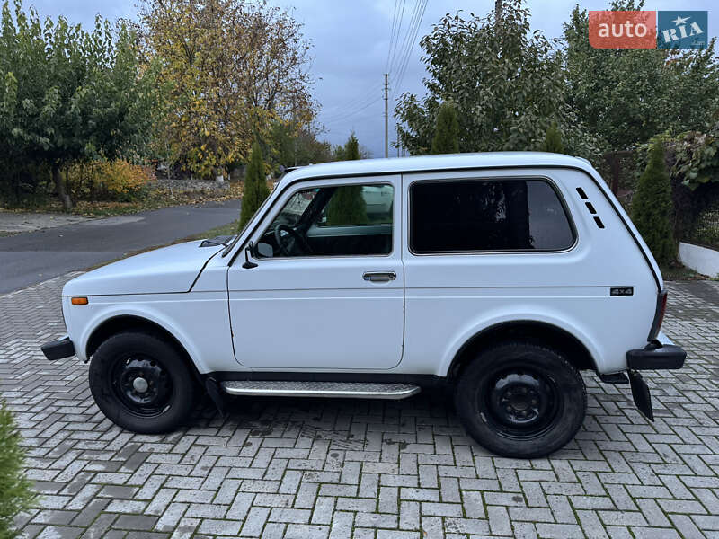 Позашляховик / Кросовер ВАЗ / Lada 21213 Niva 2003 в Звенигородці