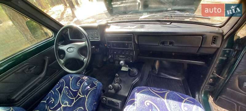 Внедорожник / Кроссовер ВАЗ / Lada 21213 Niva 2002 в Ахтырке фото 2 Внедорожник / Кроссовер ВАЗ / Lada 21213 Niva 2002 в Ахтырке