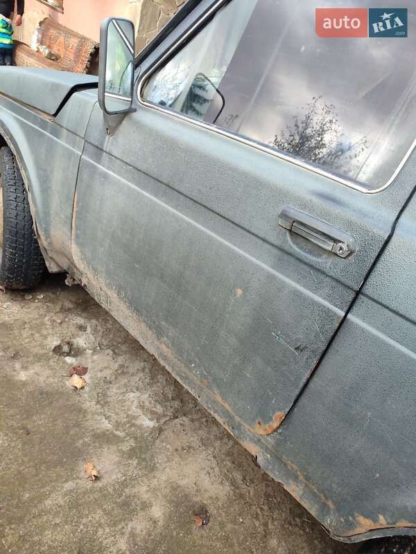 Внедорожник / Кроссовер ВАЗ / Lada 21213 Niva 2002 в Харькове