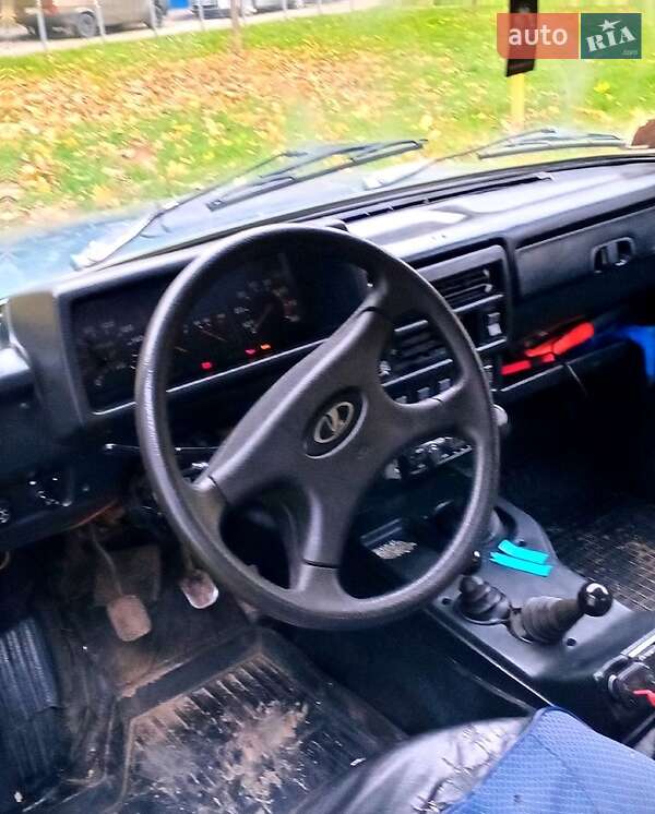 Позашляховик / Кросовер ВАЗ / Lada 21213 Niva 2000 в Дергачах фото 4 Позашляховик / Кросовер ВАЗ / Lada 21213 Niva 2000 в Дергачах