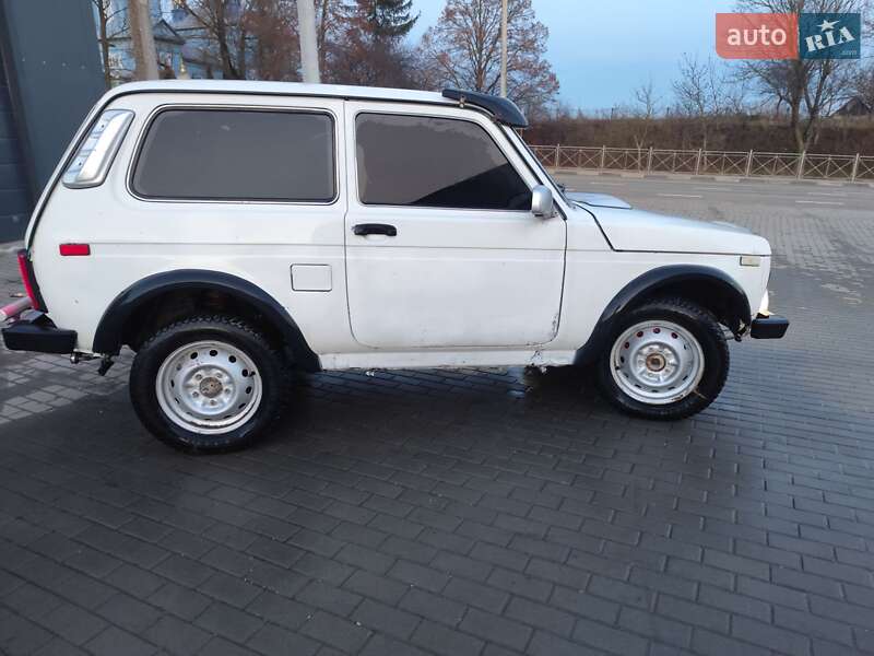 Внедорожник / Кроссовер ВАЗ / Lada 21213 Niva 1992 в Вишневце