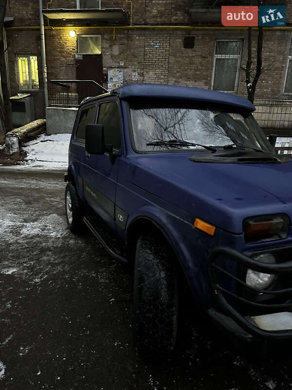 Позашляховик / Кросовер ВАЗ / Lada 21213 Niva 2002 в Києві