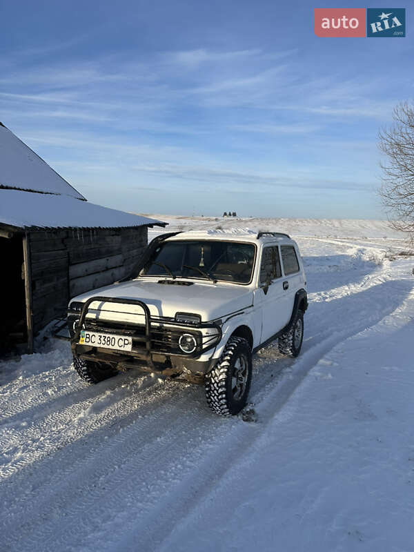 Позашляховик / Кросовер ВАЗ / Lada 21213 Niva 1999 в Золочеві