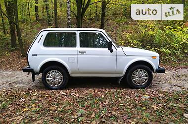 Внедорожник / Кроссовер ВАЗ / Lada 21214 / 4x4 2008 в Богуславе