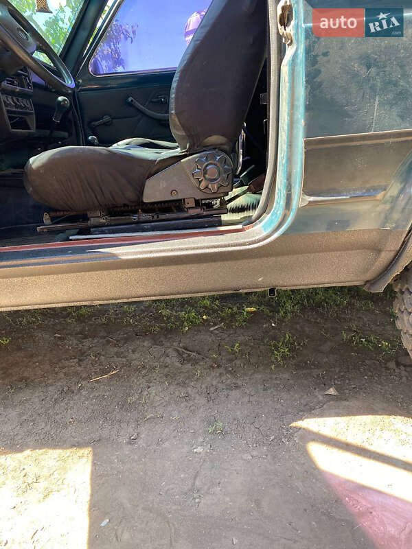 Хэтчбек ВАЗ / Lada 21214 / 4x4 2005 в Беляевке