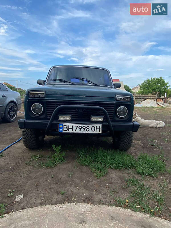 Хэтчбек ВАЗ / Lada 21214 / 4x4 2005 в Беляевке
