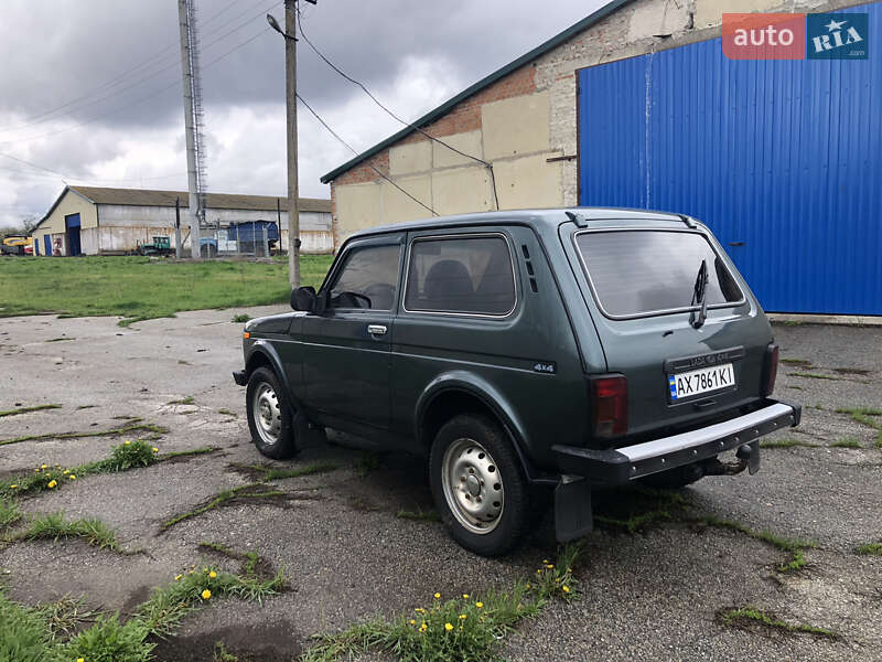 Внедорожник / Кроссовер ВАЗ / Lada 21214 / 4x4 2010 в Первомайске