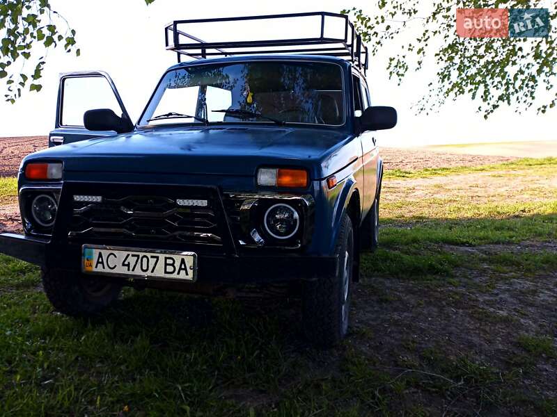 Внедорожник / Кроссовер ВАЗ / Lada 21214 / 4x4 2010 в Луцке