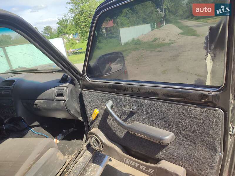 Позашляховик / Кросовер ВАЗ / Lada 21214 / 4x4 2007 в Згурівці