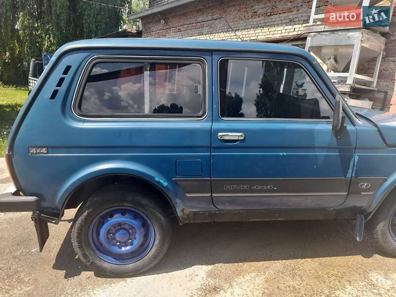 Внедорожник / Кроссовер ВАЗ / Lada 21214 / 4x4 2008 в Киеве