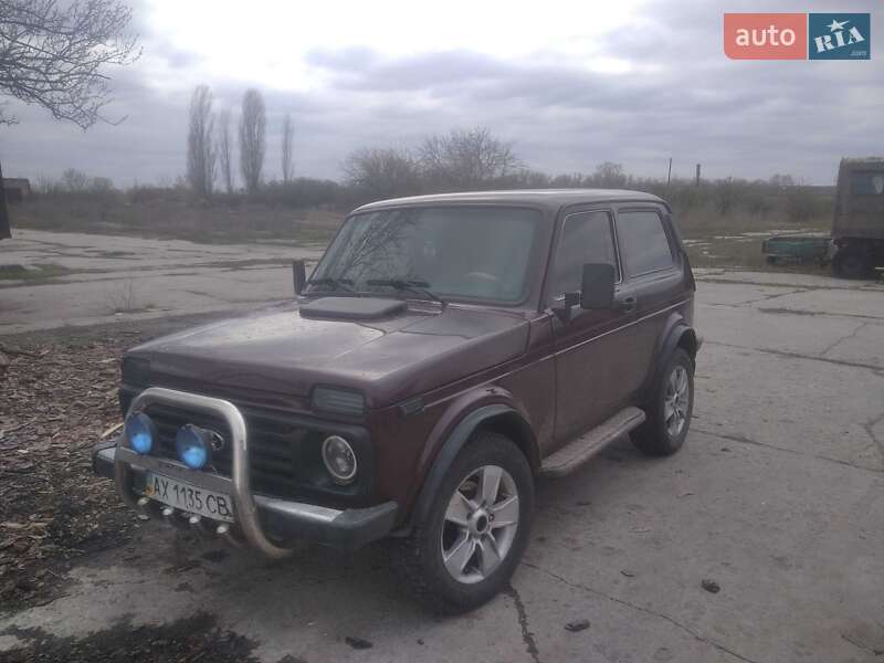 Внедорожник / Кроссовер ВАЗ / Lada 21214 / 4x4 2007 в Змиеве фото 4 Внедорожник / Кроссовер ВАЗ / Lada 21214 / 4x4 2007 в Змиеве