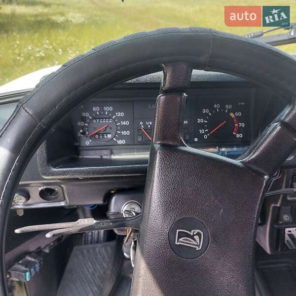 Внедорожник / Кроссовер ВАЗ / Lada 21214 / 4x4 1996 в Черкассах фото 9 Внедорожник / Кроссовер ВАЗ / Lada 21214 / 4x4 1996 в Черкассах